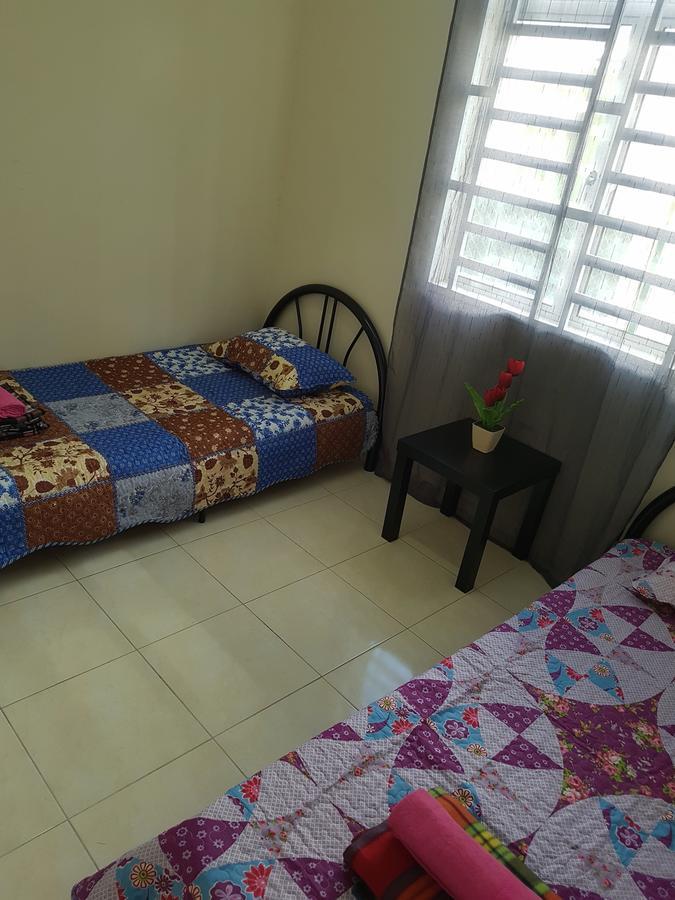Lynn Homestay Алор Сетар Екстериор снимка